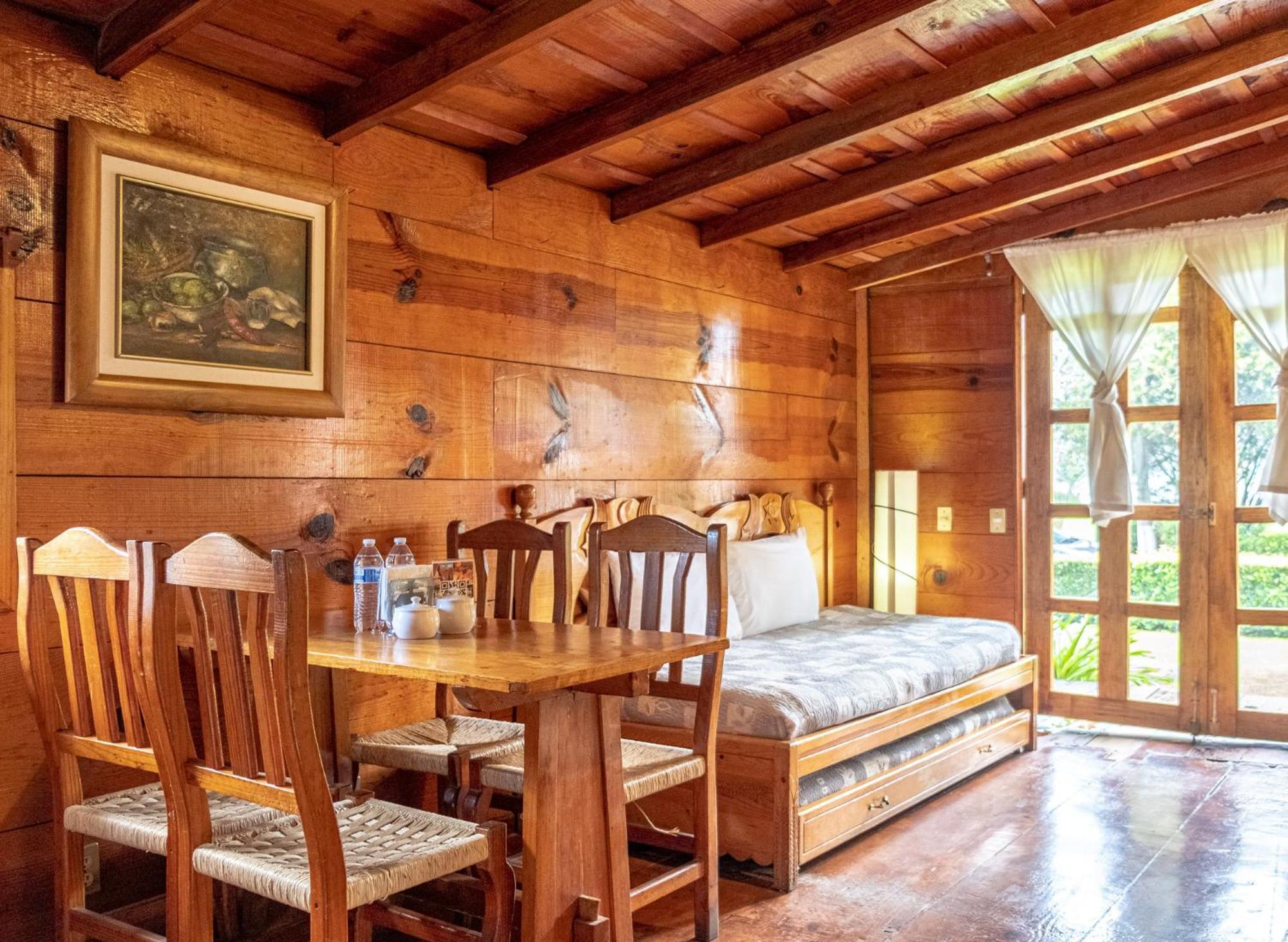 Zirahuen Forest And Resort Екстериор снимка