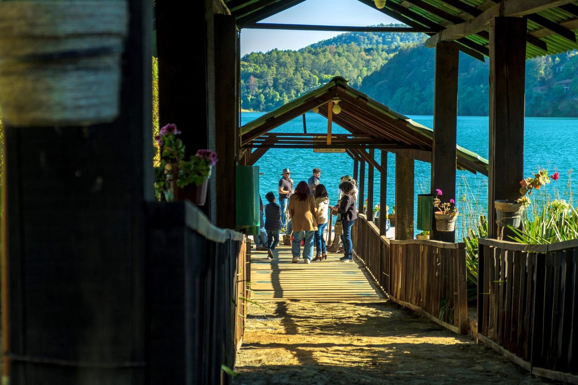 Zirahuen Forest And Resort Екстериор снимка