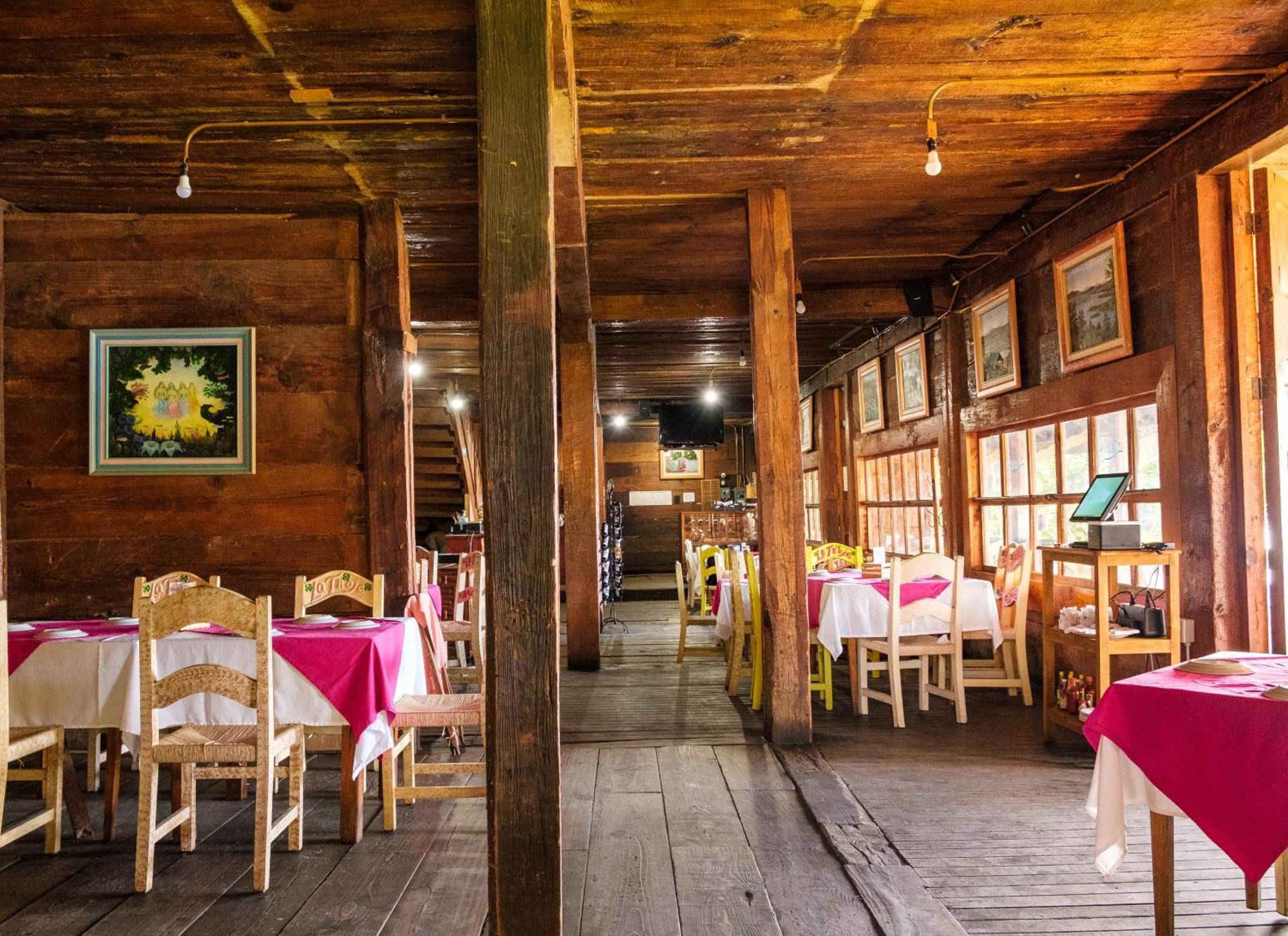 Zirahuen Forest And Resort Екстериор снимка