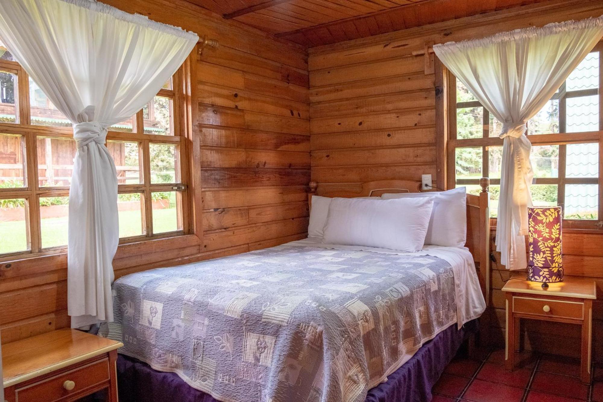Zirahuen Forest And Resort Екстериор снимка